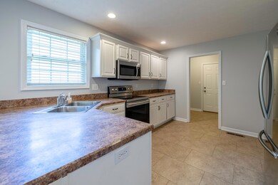 9805 Marcietta Way 6