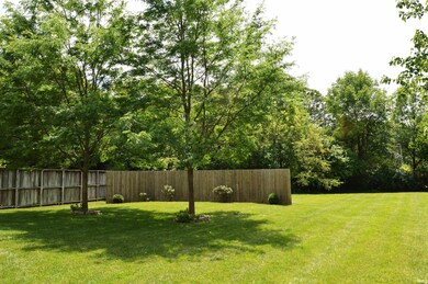 4403 W Shenandoah Cir, Fort Wayne, IN 46835 - photo 7