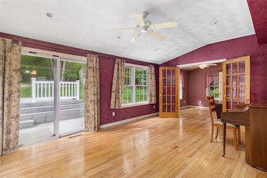 Family Room Access to Back Yard
