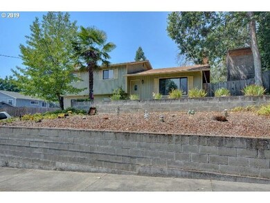 58 SW Western Ave, Grants Pass, OR 97526 - photo 4