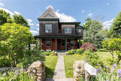 43 Avondale Rd, Westerly, RI 02891 - photo 2