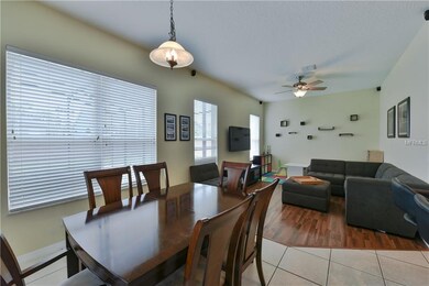 Eat in area nestled between the Kitchen and Family