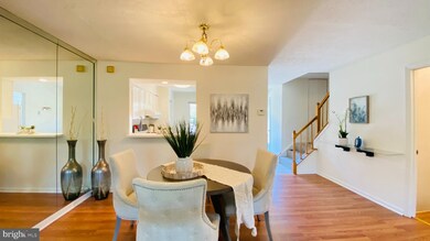 15618 Ambiance Dr, North Potomac, MD 20878 - photo 3