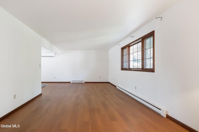 9-4441NY43_09