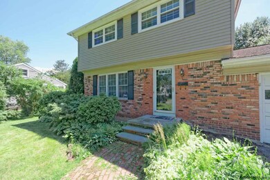 121 Horstman Dr, Schenectady, NY 12302 - photo 4