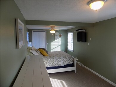 84 Bartlett Dr, Warwick, RI 02886 - photo 6