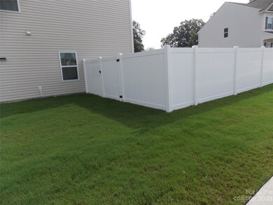 2539 Courtland Dr, Clover, SC 29710 - photo 2