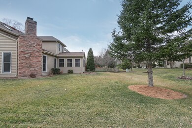 1235 Cromwell Ln, Naperville, IL 60564 - photo 4
