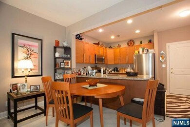 1210 Windsor Park Ct unit 25, Englewood, NJ 07631 - photo 5