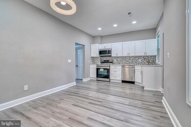 3651 Gelston Dr, Baltimore, MD 21229 - photo 4