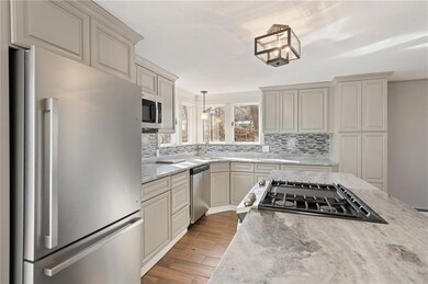 32 Potter Ave, West Warwick, RI 02893 - photo 4