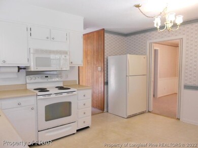 1206 Castle Rock Dr, Fayetteville, NC 28304 - photo 6