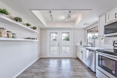 TOTALLY UPDATED KITCHEN!