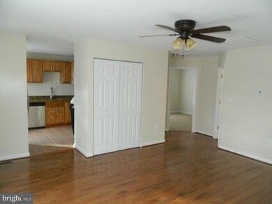 325 Elmleaf Ave, Capitol Heights, MD 20743 - photo 5