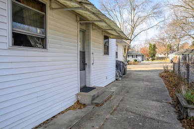 809 Fairmont Ave, Madison, WI 53714 - photo 4