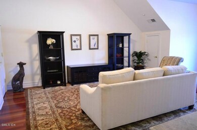 2 Dearfield Dr unit 2e, Greenwich, CT 06831 - photo 6