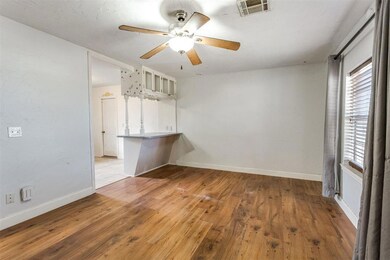 608 S 8th St, Yukon, OK 73099 - photo 7