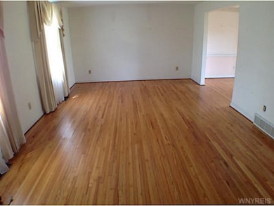 515 Meadowbrook Dr, North Tonawanda, NY 14120 - photo 3