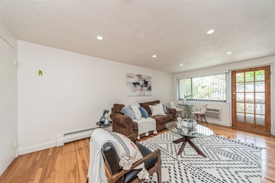 50 Tuttle St unit 15, Wakefield, MA 01880 - photo 3