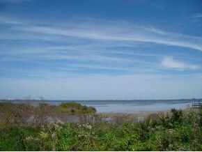 105 Crispin St, Merritt Island, FL 32952 - photo 2