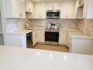 646 E Mithoff St, Columbus, OH 43206 - photo 2