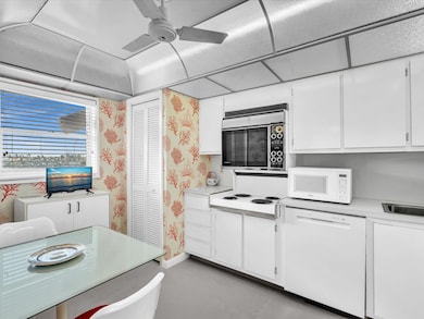 1537 E Hillsboro Blvd unit 438, Deerfield Beach, FL 33441 - photo 6