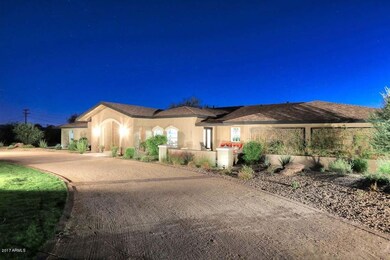 Night-Cicular Driveway