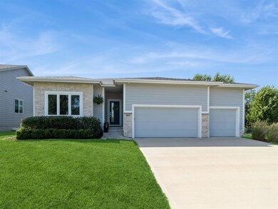 3824 163rd St, Urbandale, IA 50323 - photo 3