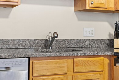 21 Lewis St unit 8, Lynn, MA 01902 - photo 7