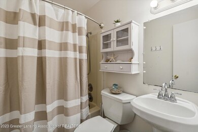 07-5983-Cypress-St-Haslett-MI-48840-Wind
