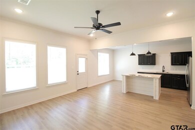 2909 2909 S Vine, Tyler, TX 75701 - photo 2