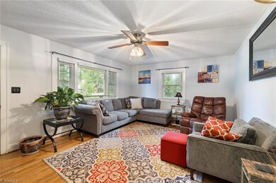 213 Springwood Rd, Asheboro, NC 27205 - photo 6