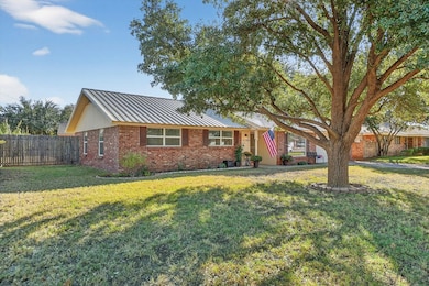 2205 Cimmaron Ave, Midland, TX 79705 - photo 2