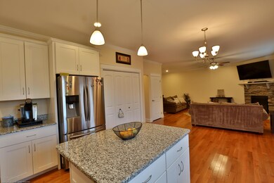 42 Tyler Dr, Drums, PA 18222 - photo 5