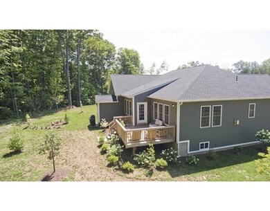 6 Michelle Ln, Holyoke, MA 01040 - photo 5