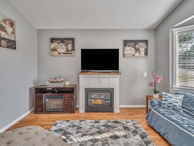 1727 SE 8th St, Lincoln City, OR 97367 - photo 7