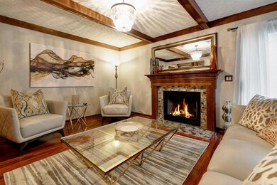 955 Pinewood-mls-12