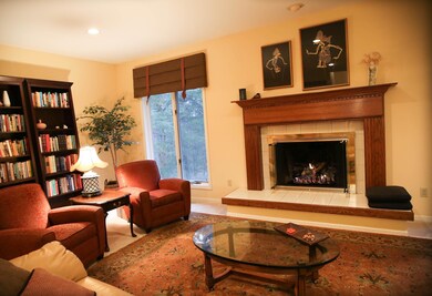 Upgraded Eichler Gas Fireplace