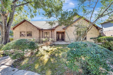 2207 Rockhaven Dr, Houston, TX 77062 - photo 2