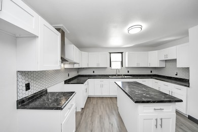 2884 County Road 5018, Cleveland, TX 77327 - photo 7