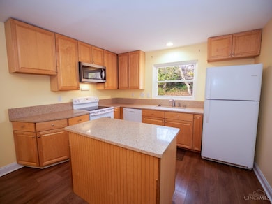 1739 Grandle Ct, Cincinnati, OH 45230 - photo 6