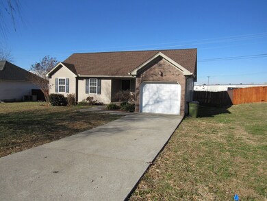 121 Sara Cir, Lebanon, TN 37090 - photo 2
