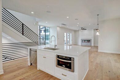 830 Wakefield Dr unit B, Houston, TX 77018 - photo 5