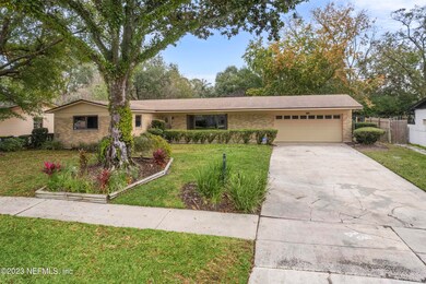 2639 Elisa Dr W, Jacksonville, FL 32216 - photo 2