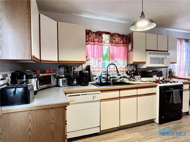 3527 146th St, Toledo, OH 43611 - photo 7