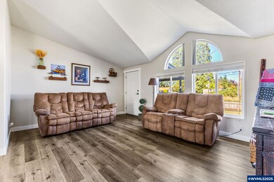 4676 Auburn Rd NE, Salem, OR 97301 - photo 7