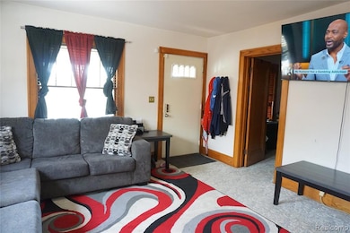 2008 University Ave, Flint, MI 48504 - photo 7