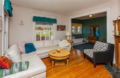 1129 28th St, Des Moines, IA 50311 - photo 3