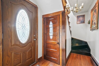 16 Mount Vernon St, Peabody, MA 01960 - photo 2