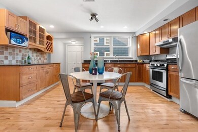 3 Mullins Ct unit 3, Cambridge, MA 02141 - photo 4